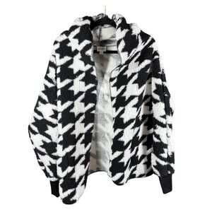 LuLaRoe Women's Teddy Bear Size Small Borg Style Jacket Black White Houndstooth